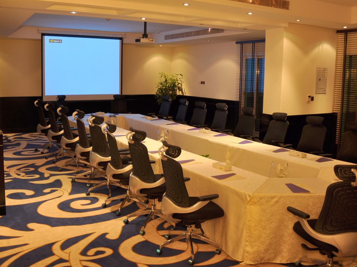 Nelover Qurtubah Hotel Riyadh Luaran gambar