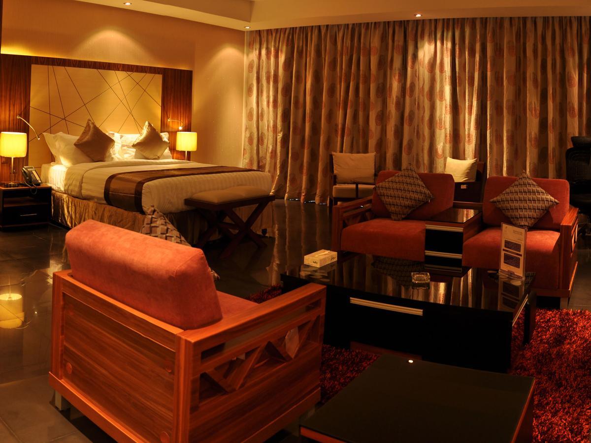 Nelover Qurtubah Hotel Riyadh Luaran gambar